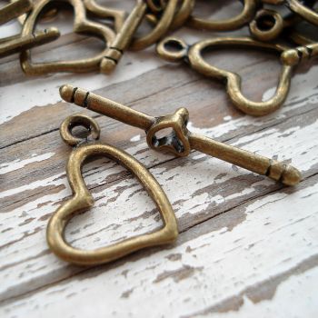 HEART TOGGLE